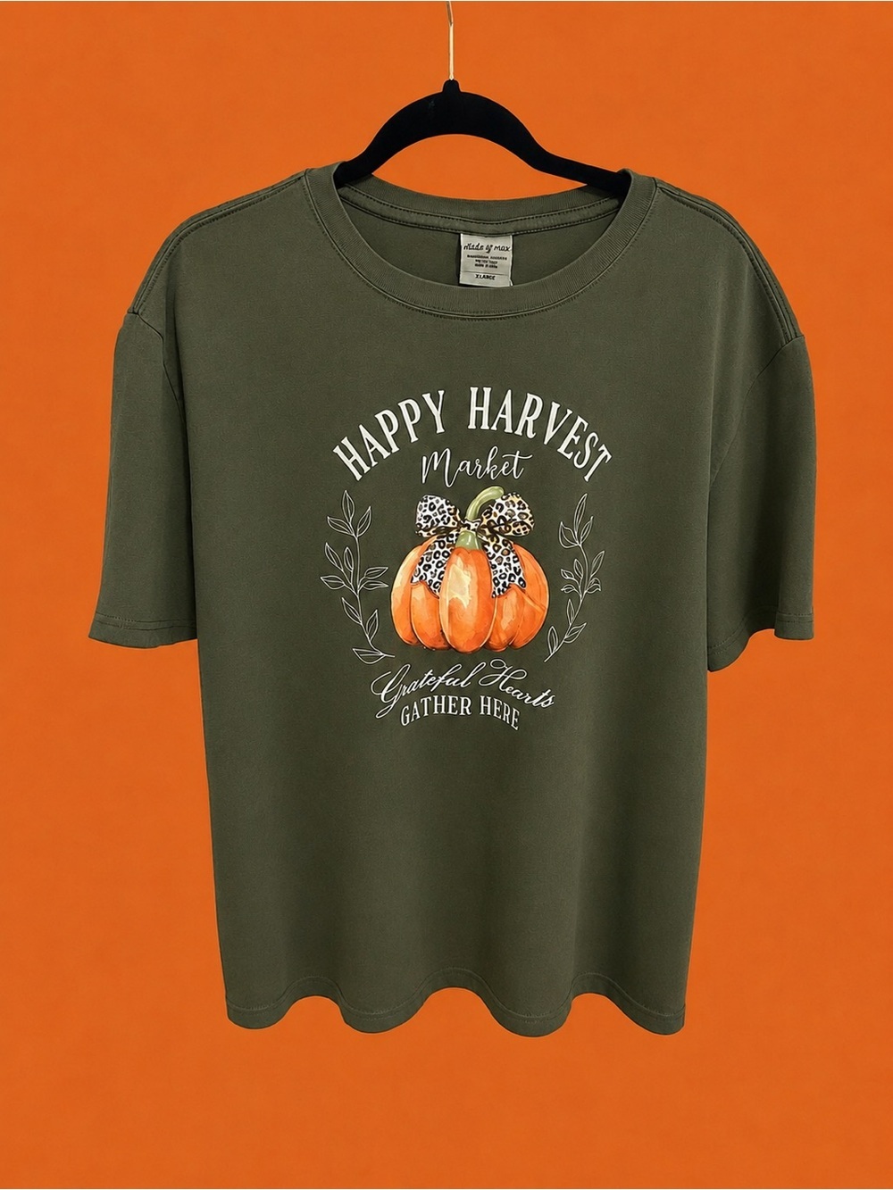 Women's Olive Green 'Happy Harvest' Graphic Tee
Fall Ready NWT Size XL 💚🧡💚